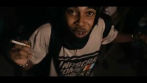 SVM – Valentino Kicks